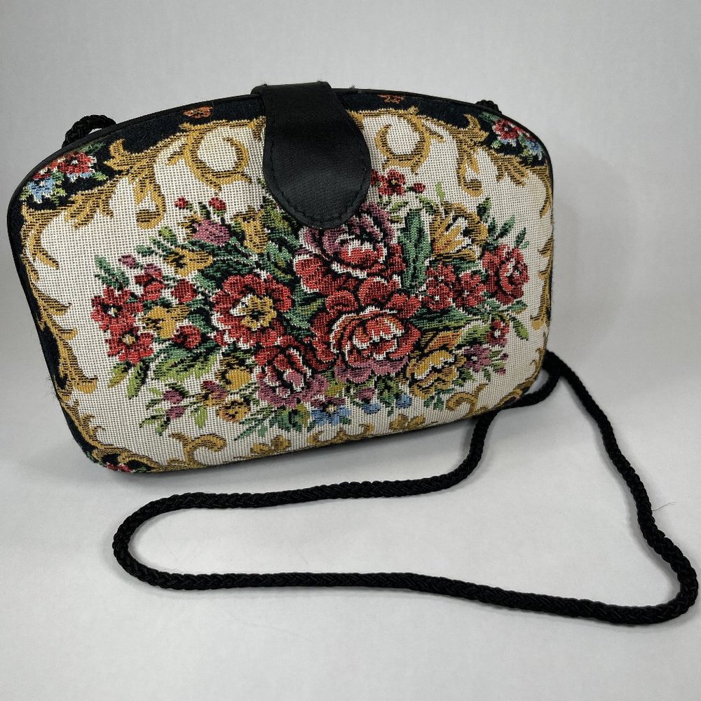 La Regale LTD Embroidered vintage floral clutch with magnetic snap, black, used
